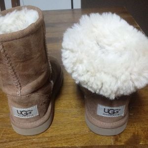 Little Girls Uggs Boots